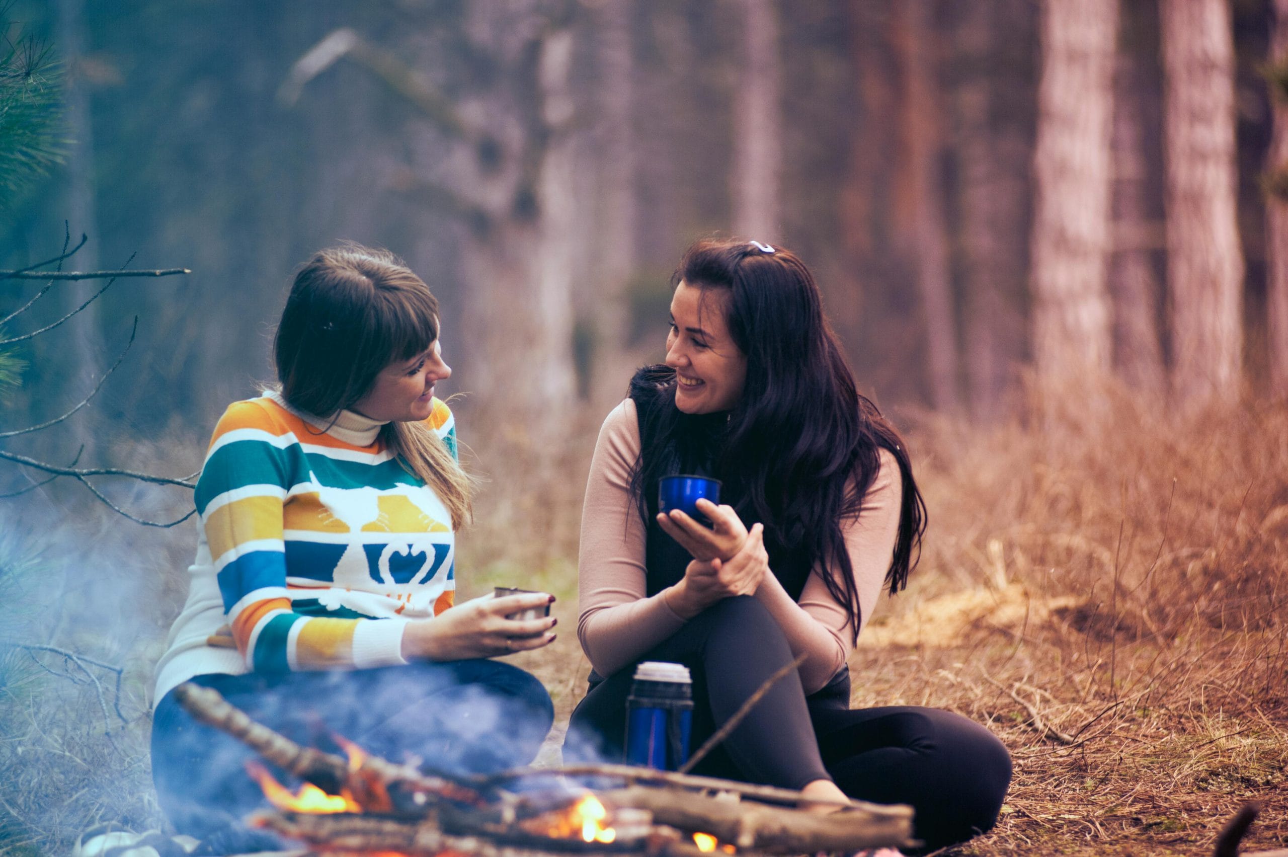 A man and woman chatting comfortably, illustrating how natural conversation creates meaningful connections.